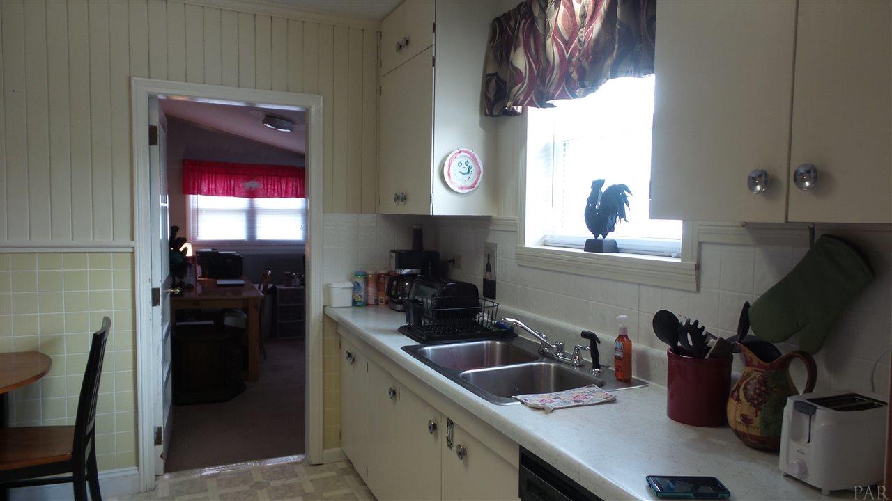 405 East Craig Street Atmore, AL 36502 - Photo 6 of 30
