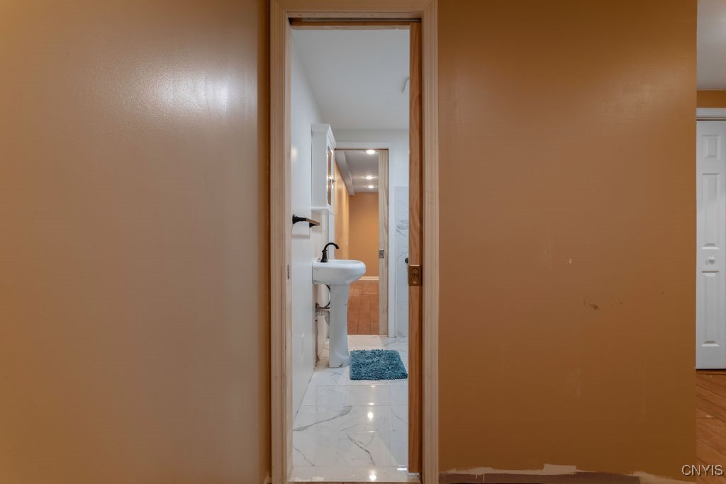 7485 Apache Lane Salina, NY 13090 - Photo 40 of 43