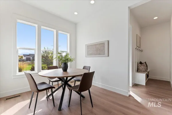 $699,900 | 2329 East Monhegan Drive, Eagle, ID 83616