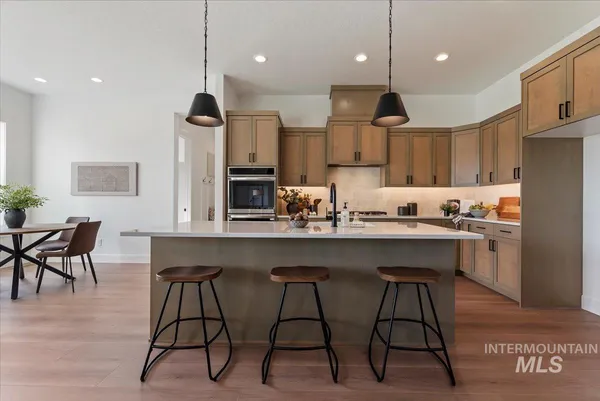 $699,900 | 2329 East Monhegan Drive, Eagle, ID 83616