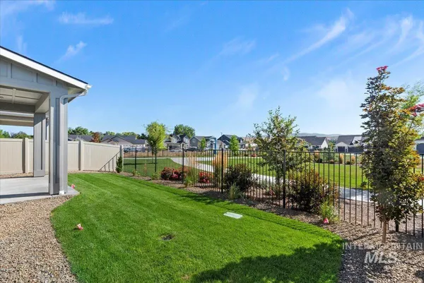 $699,900 | 2329 East Monhegan Drive, Eagle, ID 83616