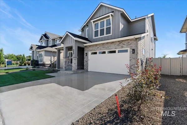 $699,900 | 2329 East Monhegan Drive, Eagle, ID 83616