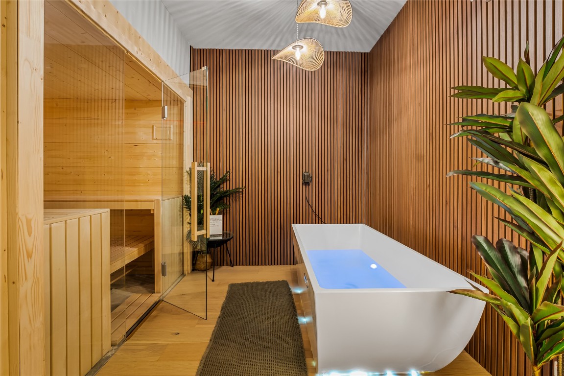 2505 Thornton Road, Unit 1202 Austin, TX 78704 - Photo 15 of 21 Sauna/cold plunge!