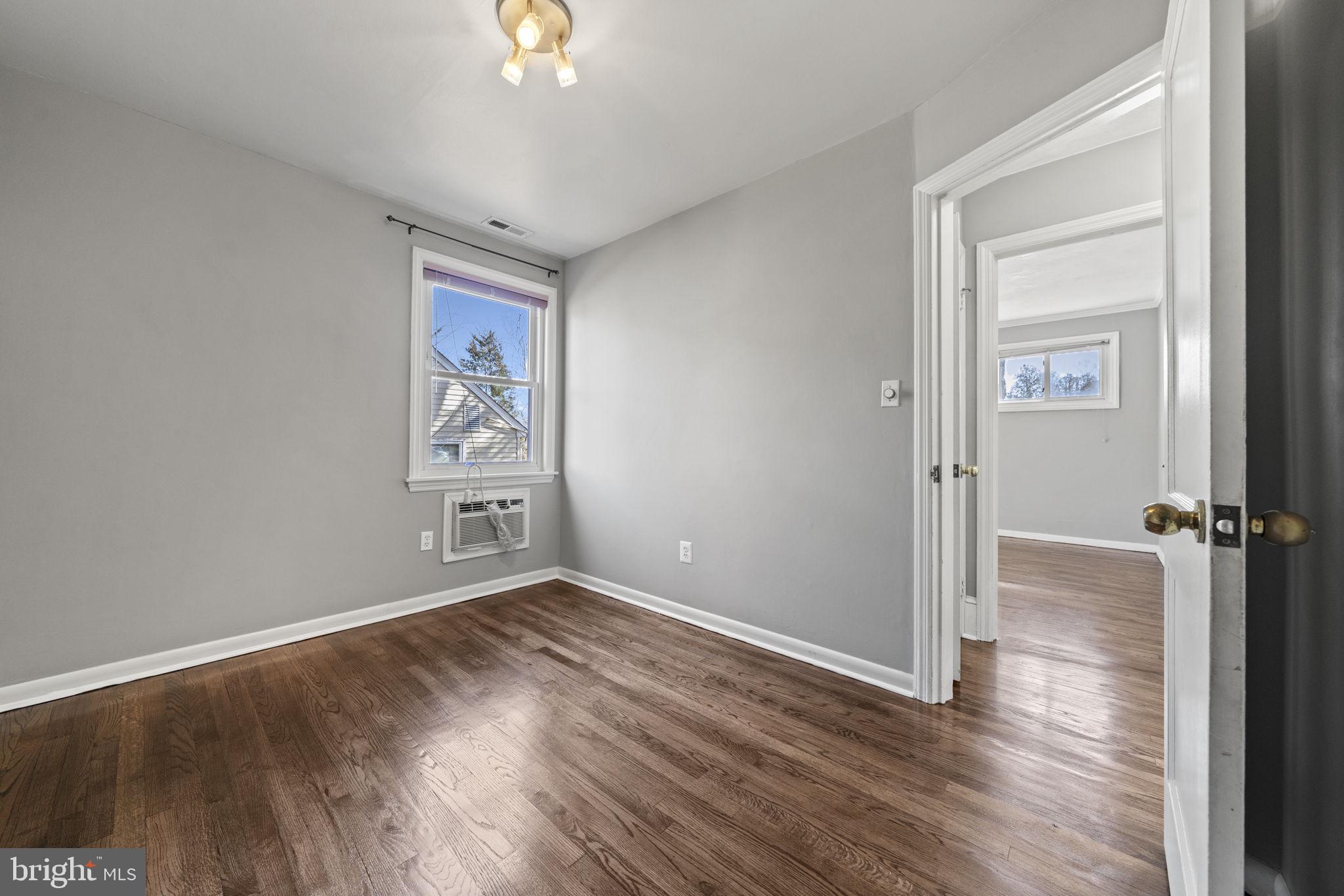6708 Barrett Road Falls Church, VA 22042 - Photo 16 of 32 Gallery Image 16
