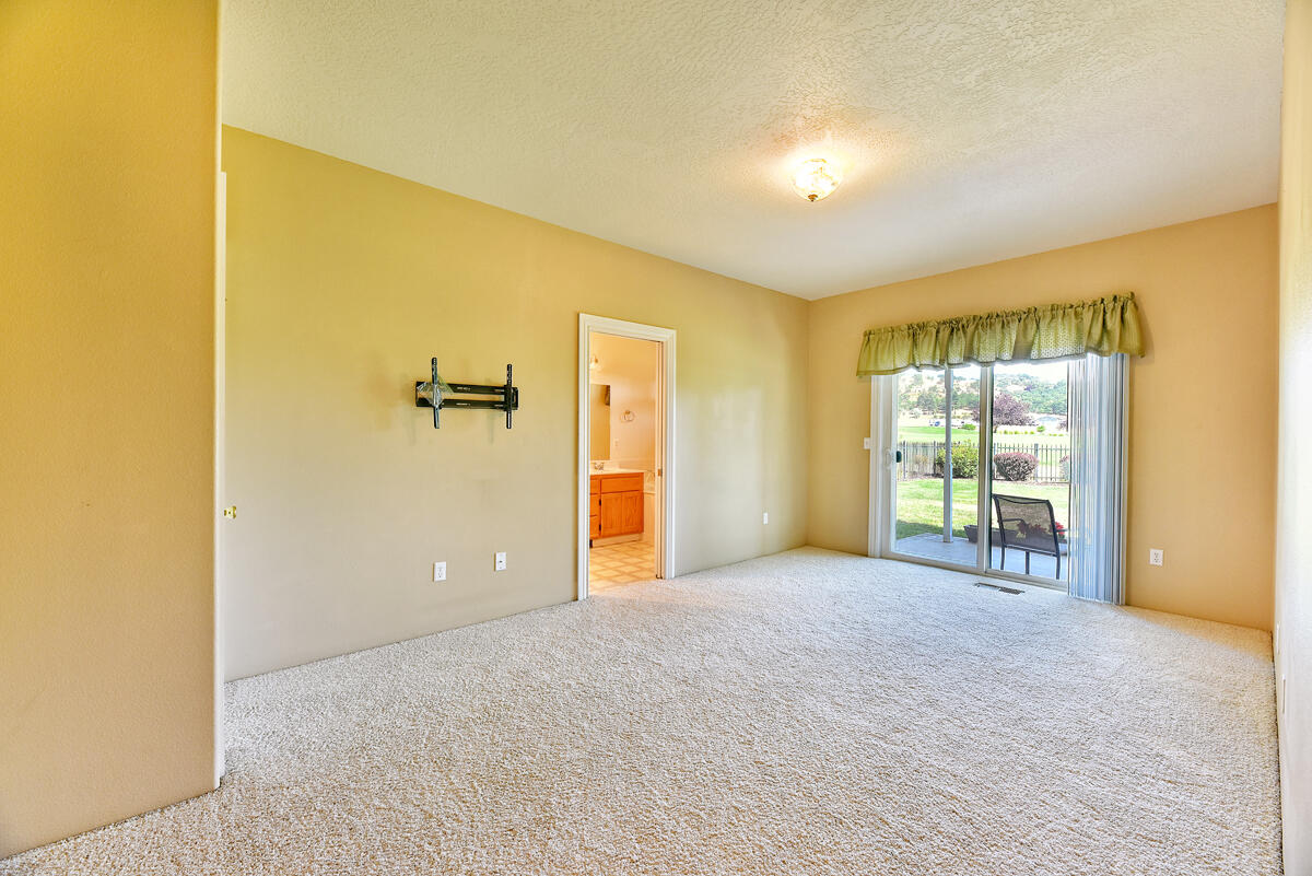 225 Keystone Way Eagle Point, OR 97524 - Photo 14 of 25 14