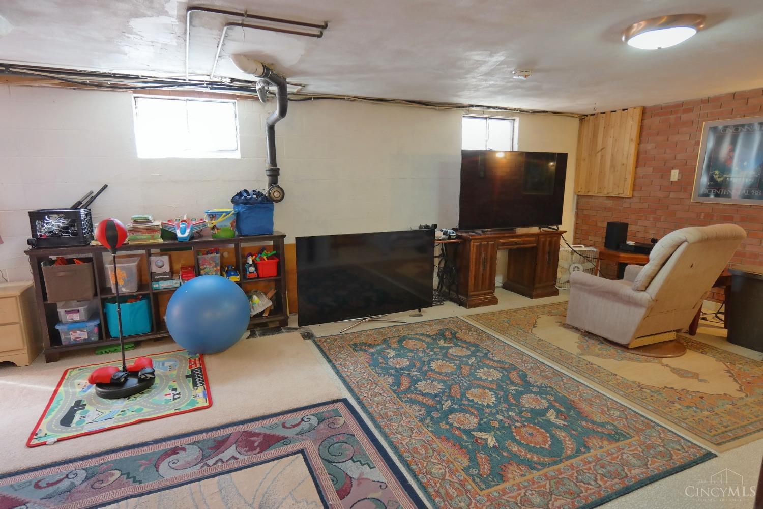 1770 Ebenezer Road Cincinnati, OH 45233 - Photo 16 of 23