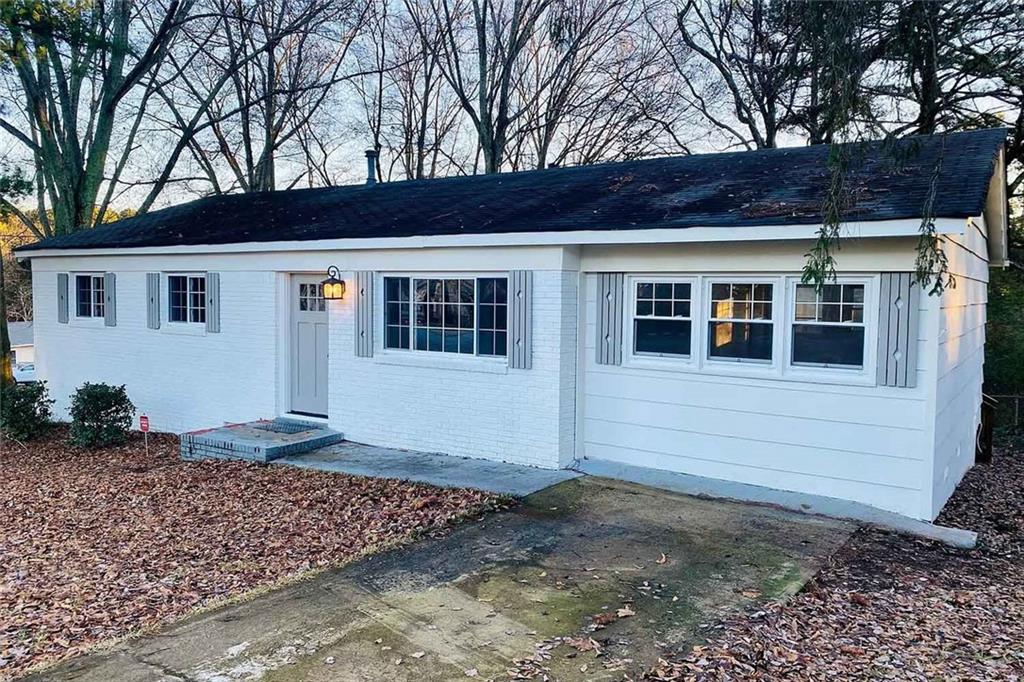 216 Devore Road Alpharetta, GA 30009 - Photo 1 of 9