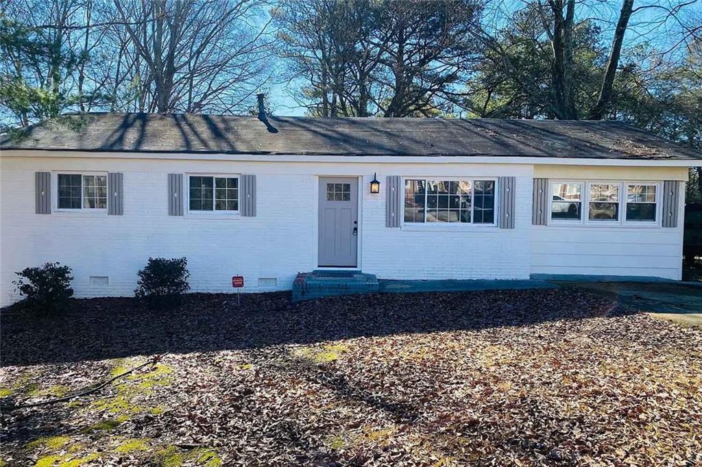 216 Devore Road Alpharetta, GA 30009 - Photo 2 of 9