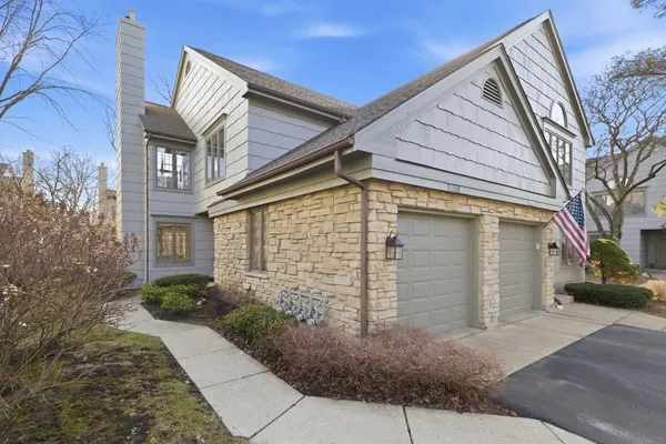 $450,000 | 1117 Bristlecone Court, Darien, IL 60561
