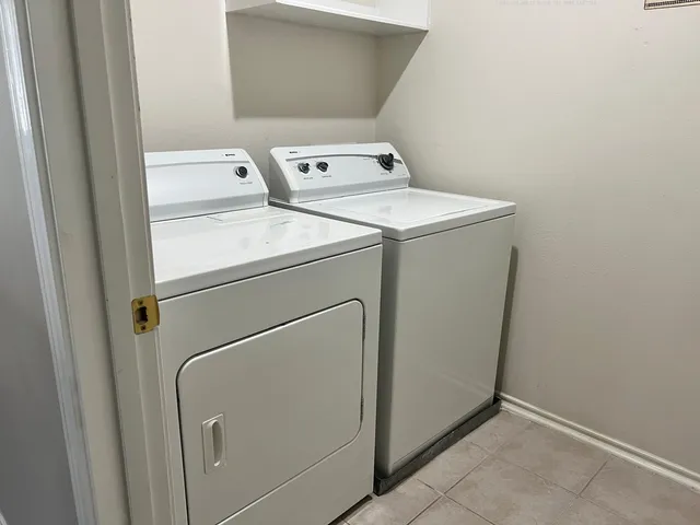 $2,000 | 114 North Camellia Grove Circle, The Woodlands, TX 77382