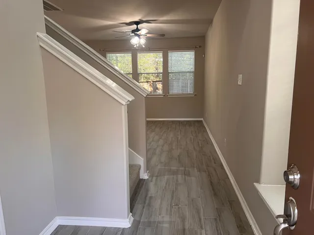 $1,900 | 114 North Camellia Grove Circle, The Woodlands, TX 77382