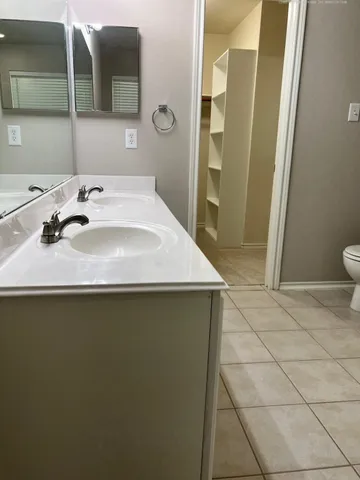 $2,000 | 114 North Camellia Grove Circle, The Woodlands, TX 77382