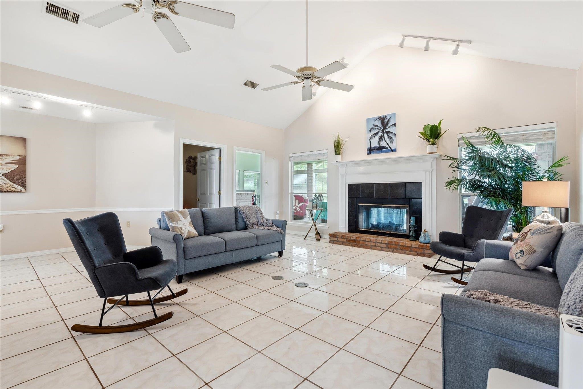 9469 Lakeview Drive Foley, AL 36535 - Photo 2 of 31