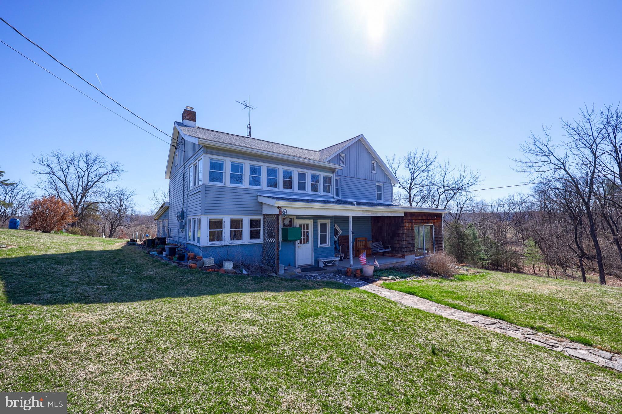 510 Locust Point Road Manchester, PA 17345 - Photo 4 of 69 Gallery Image 4