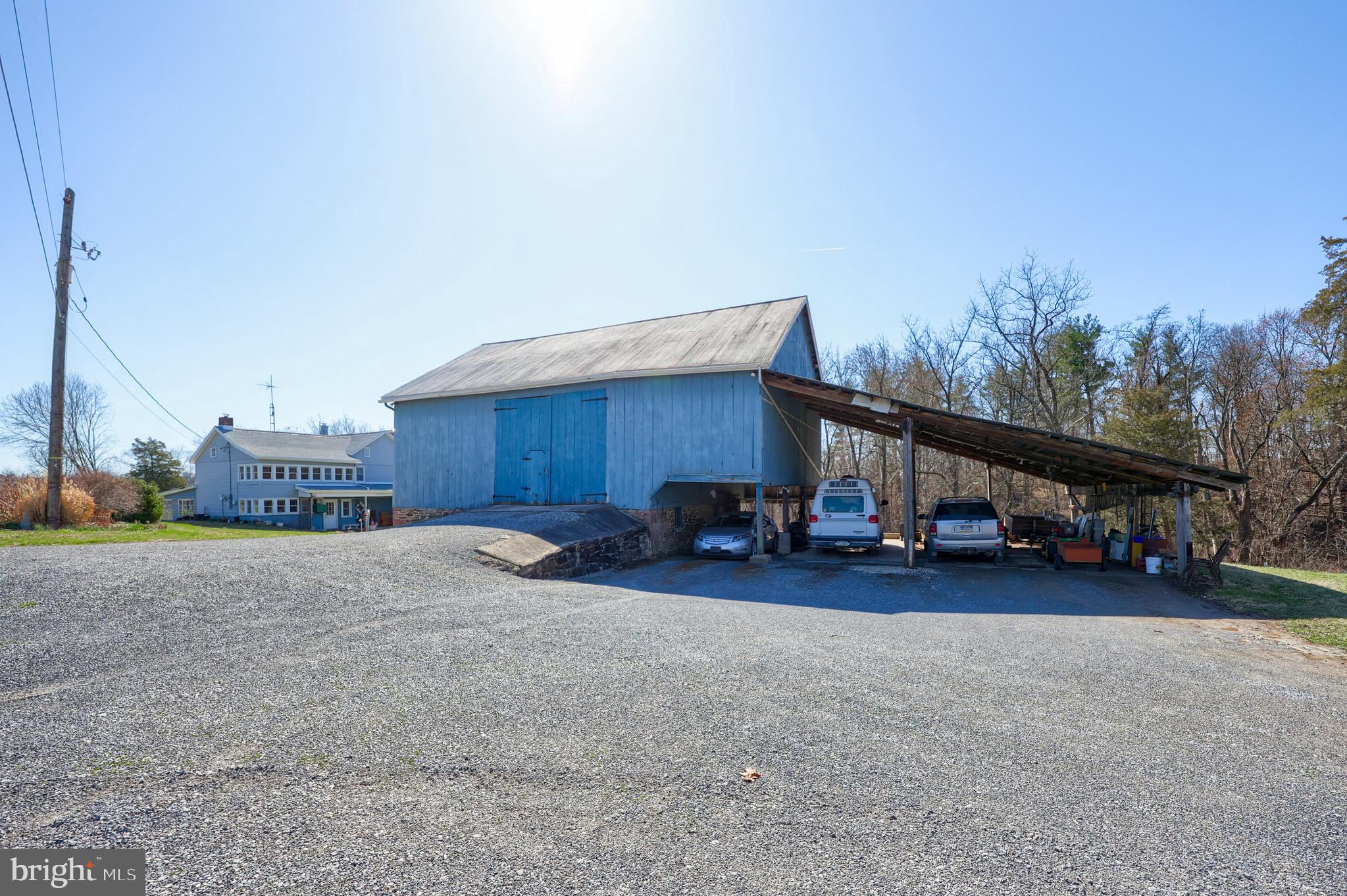 510 Locust Point Road Manchester, PA 17345 - Photo 5 of 69 Gallery Image 5