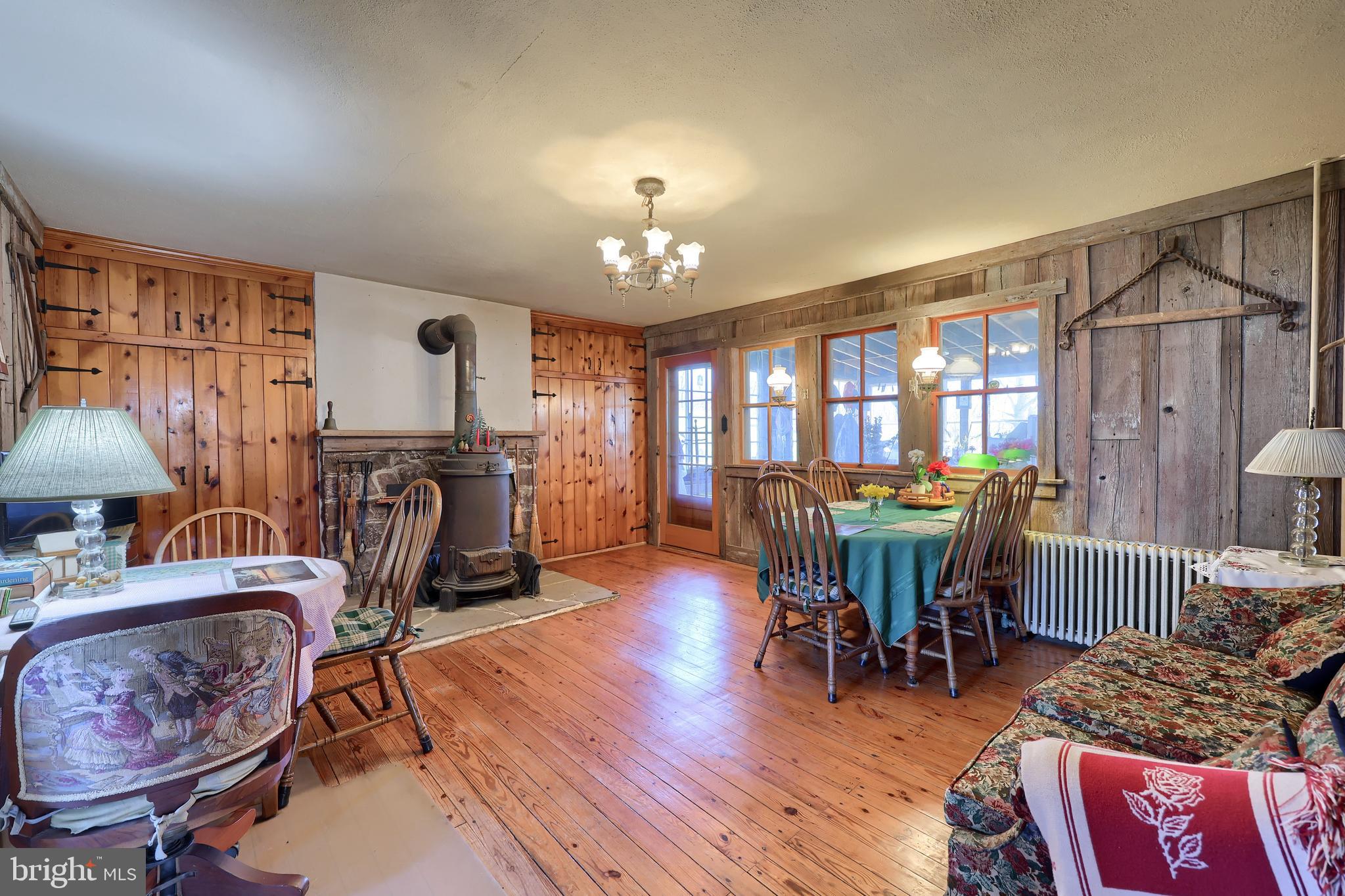 510 Locust Point Road Manchester, PA 17345 - Photo 9 of 69 Gallery Image 9