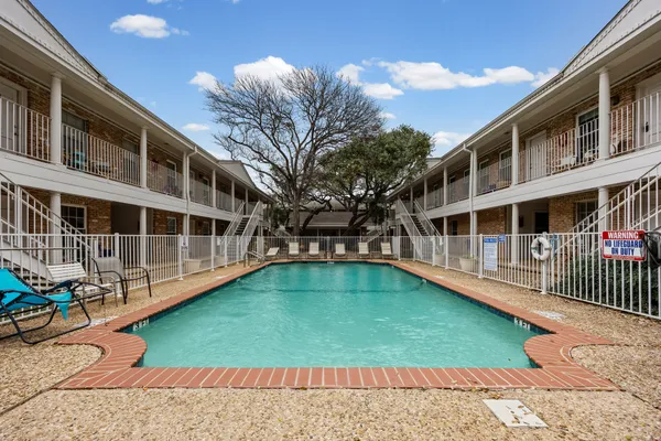 $279,500 | 1240 Barton Hills Drive, Unit 105, Austin, TX 78704