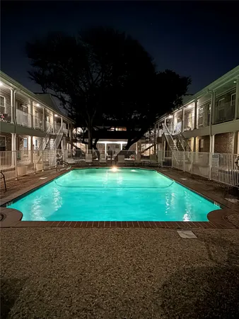 $279,500 | 1240 Barton Hills Drive, Unit 105, Austin, TX 78704