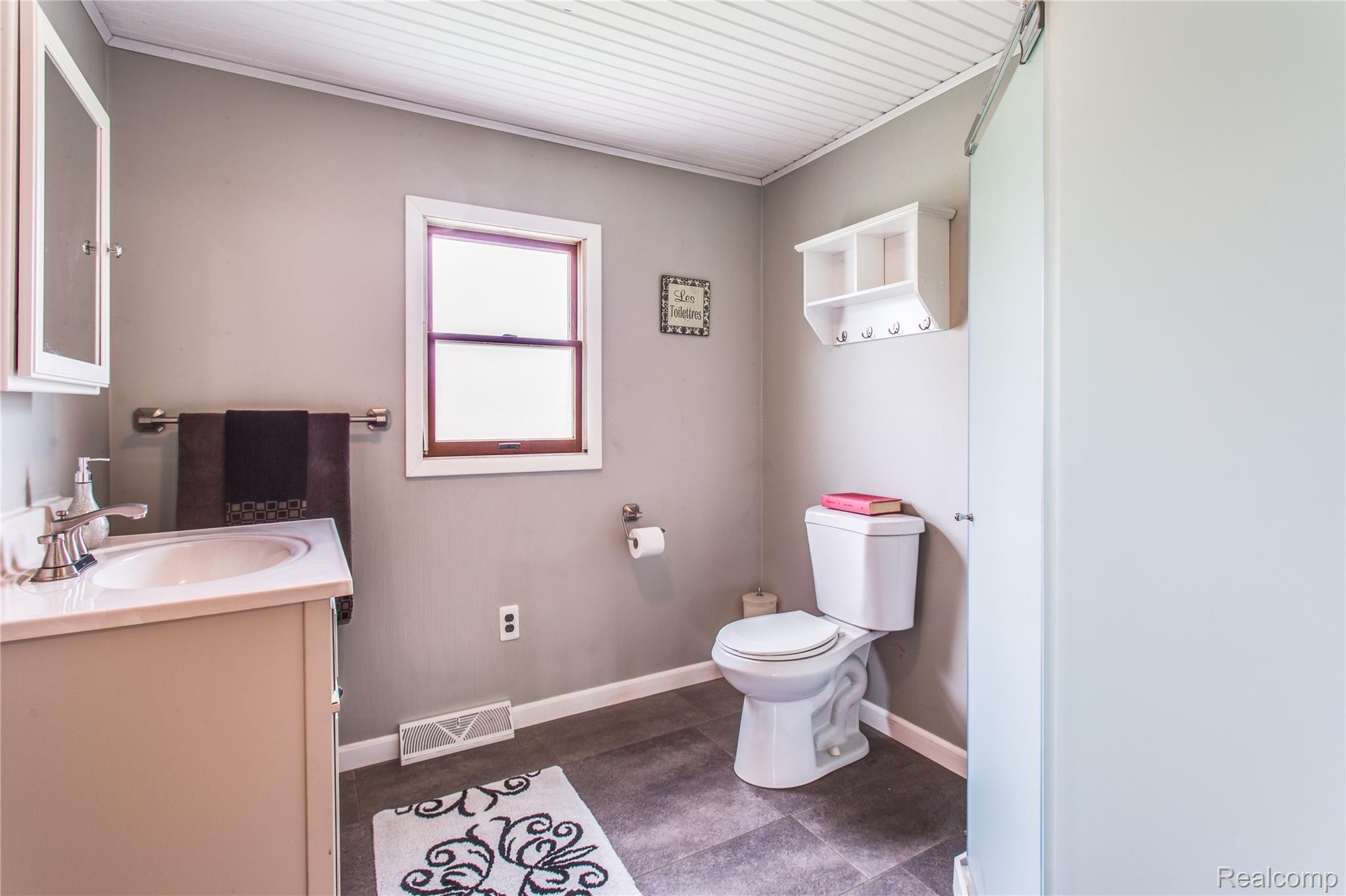 7384 Dian Road Lexington, MI 48450 - Photo 8 of 24 Newly updated full bathroom(1).jpg