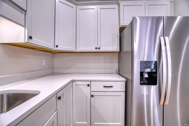 $430,000 | 3060 White Oak Trail, Newburgh, IN 47630