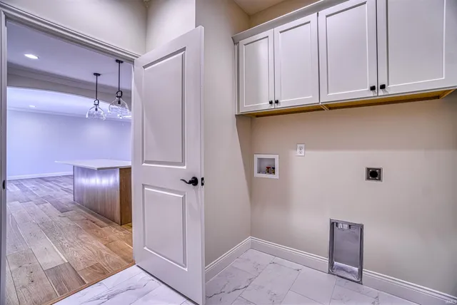 $430,000 | 3060 White Oak Trail, Newburgh, IN 47630