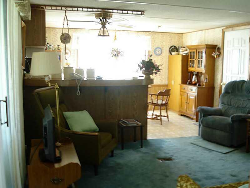 40 Main Street Grand Isle, ME 04746 - Photo 9 of 17 Living Room.