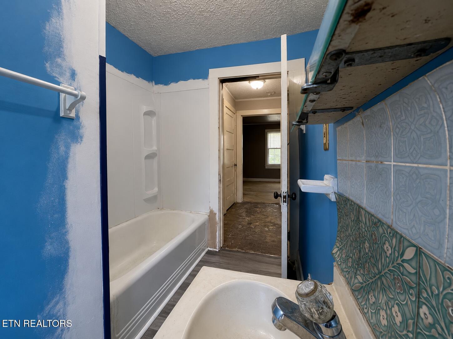 1732 North Wright Road Alcoa, TN 37701 - Photo 11 of 26 Bathroom