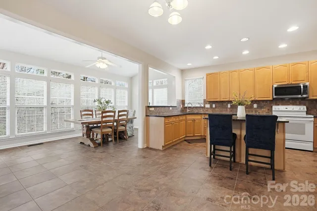 $765,000 | 11416 Foggy Bank Lane, Charlotte, NC 28214