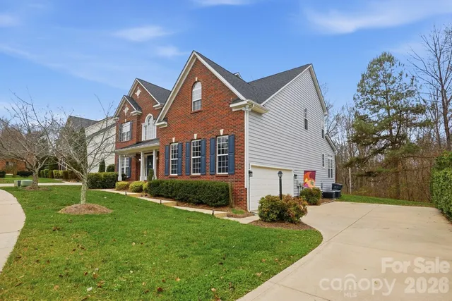 $765,000 | 11416 Foggy Bank Lane, Charlotte, NC 28214