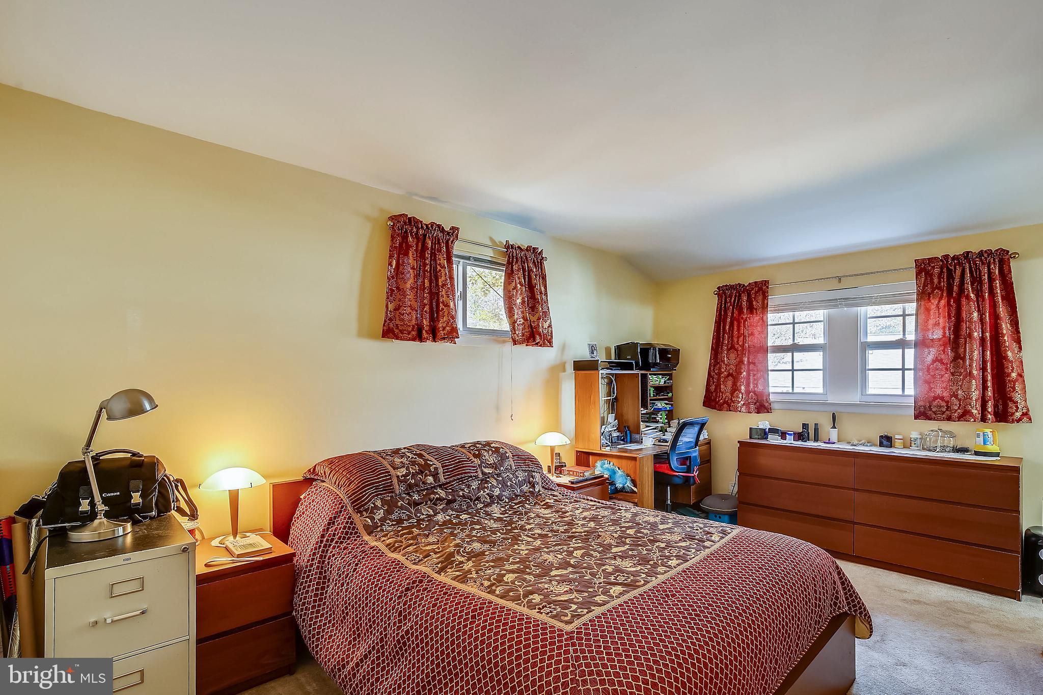 905 Hoyt Street Silver Spring, MD 20902 - Photo 15 of 36 Master Bedroom