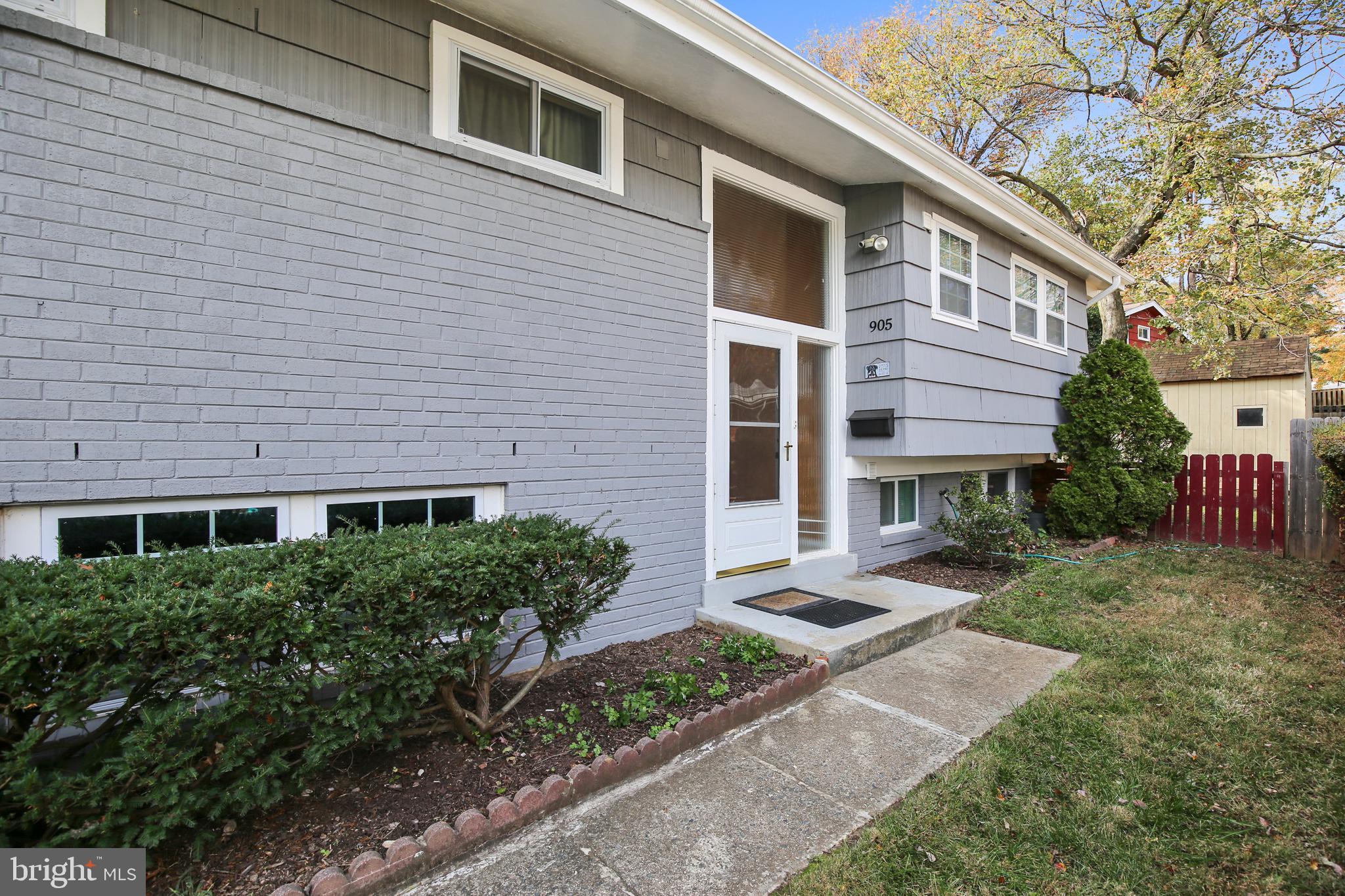 905 Hoyt Street Silver Spring, MD 20902 - Photo 2 of 36 Side Entrance