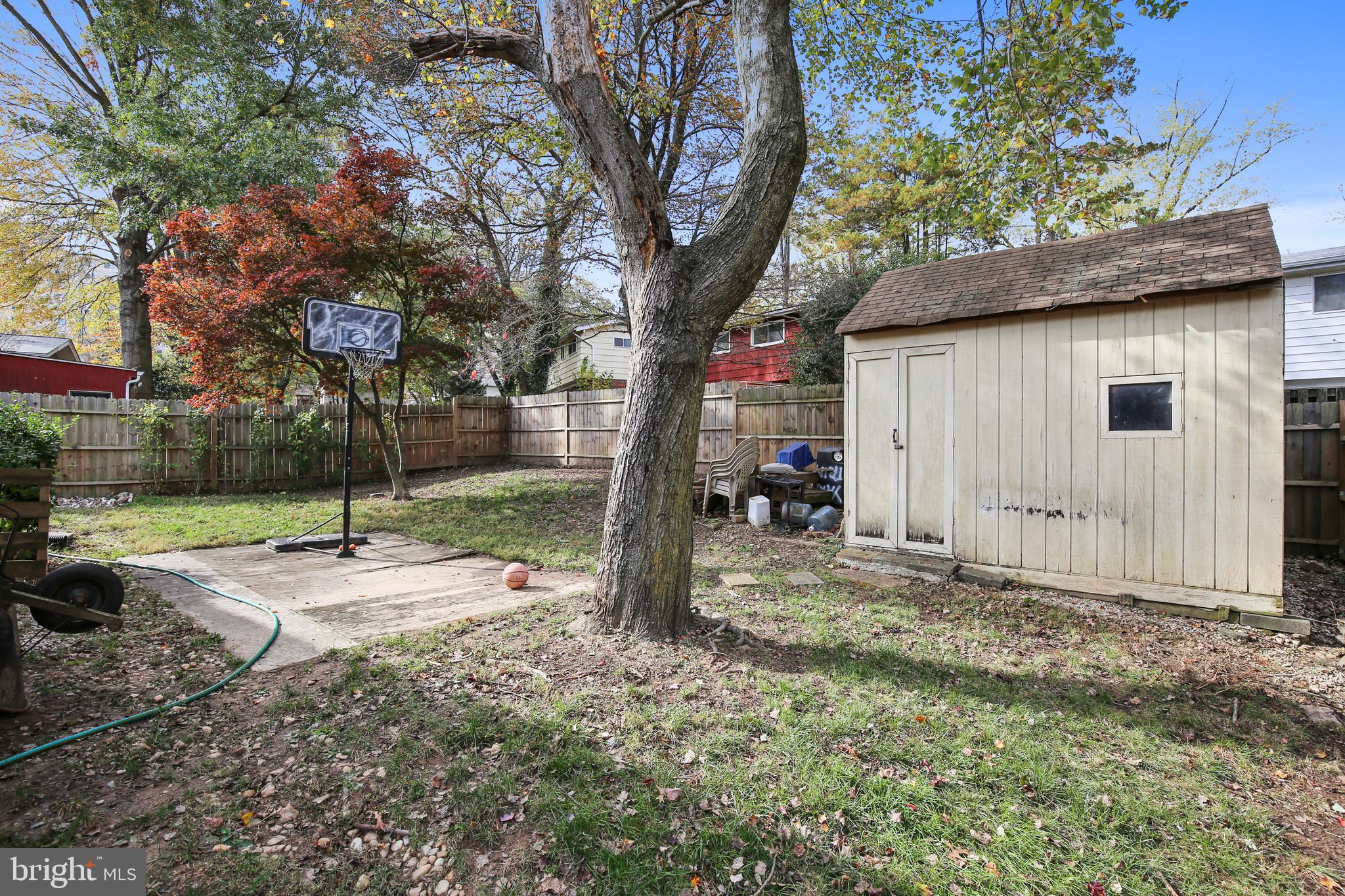 905 Hoyt Street Silver Spring, MD 20902 - Photo 34 of 36 Large Backyard
