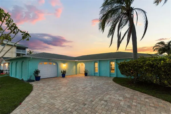 $549,000 | 4909 Shoreview Court, Port Richey, FL 34668