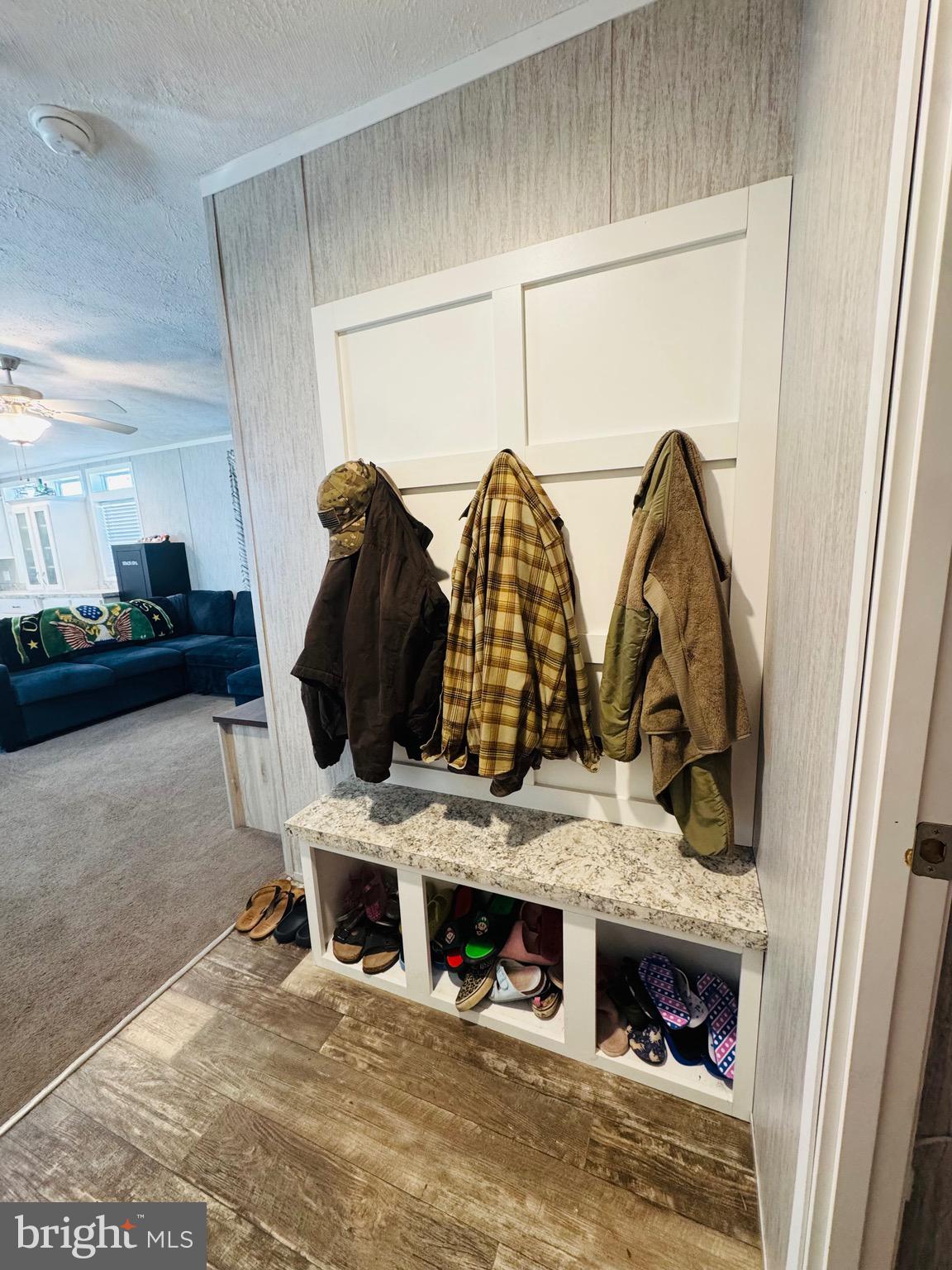 720 Mountain Road Pine Grove, PA 17963 - Photo 16 of 35 a view of entryway and hall