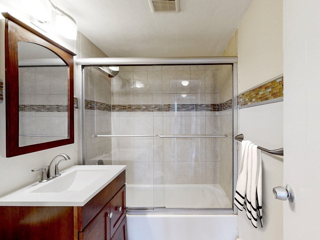 1105 Lexington Street, Unit 611 Waltham, MA 02452 - Photo 13 of 13