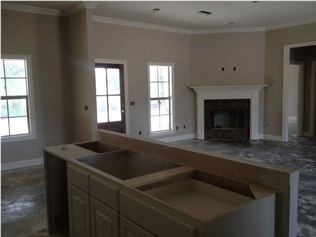 133 Fieldstone Lane Madison, MS 39110 - Photo 3 of 8 View of den from island