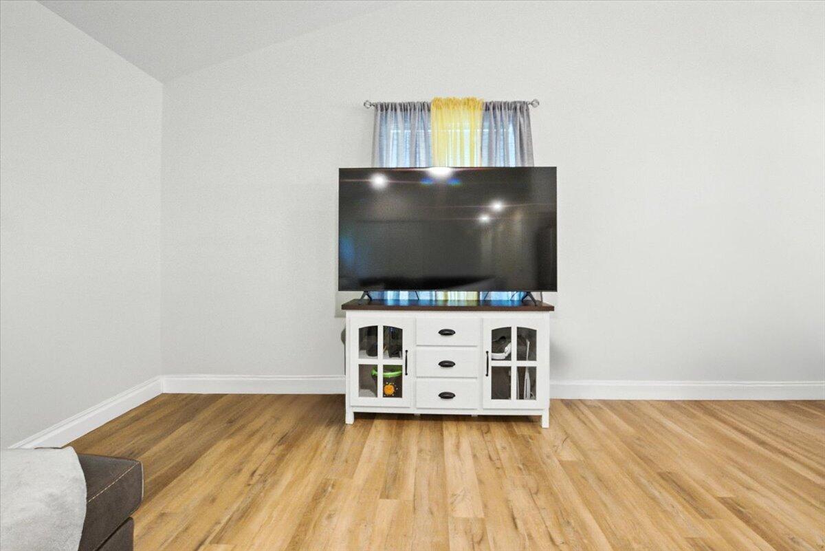 3 Ivy Circle Limerick, ME 04048 - Photo 15 of 49 22-3 Ivy Cir_Limerick_ME-34