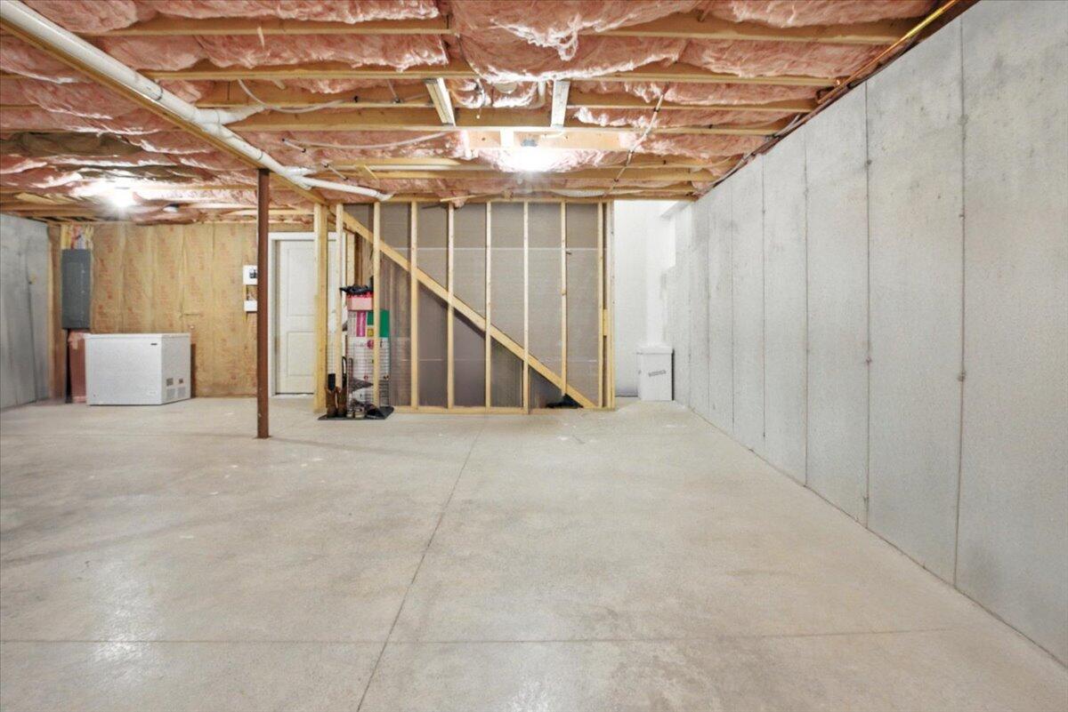 3 Ivy Circle Limerick, ME 04048 - Photo 42 of 49 44-3 Ivy Cir_Limerick_ME-11