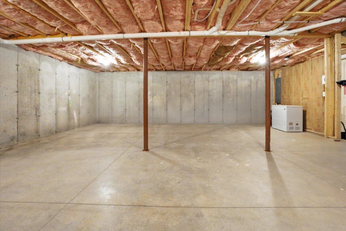 3 Ivy Circle Limerick, ME 04048 - Photo 43 of 49 43-3 Ivy Cir_Limerick_ME-45