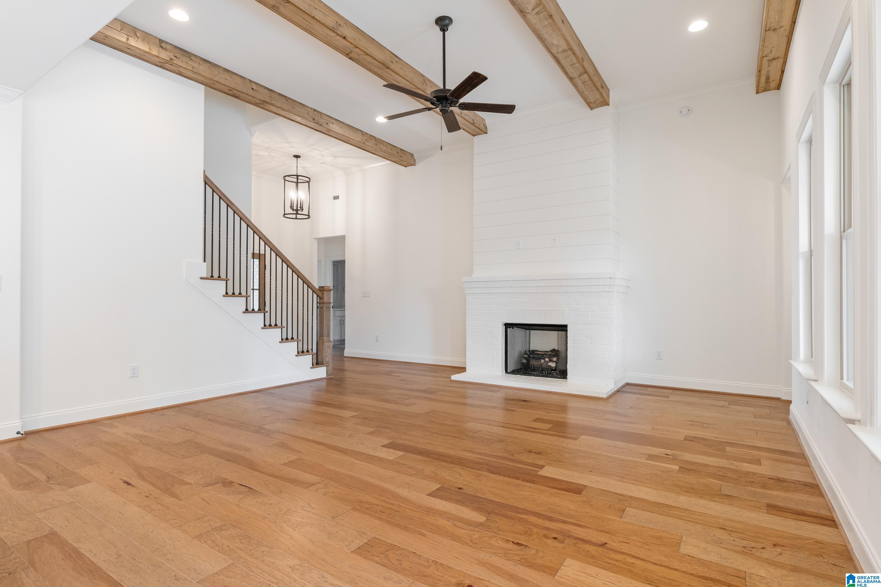 290 Kinross Circle Pelham, AL 35124 - Photo 5 of 44