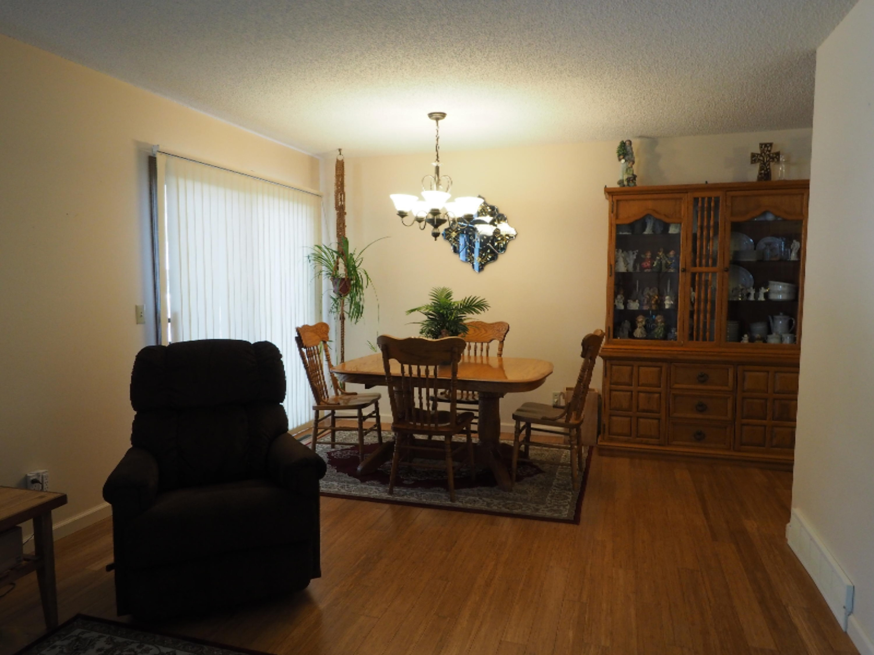 1068 Le Roux Road Muskegon, MI 49441 - Photo 5 of 10 P8130004