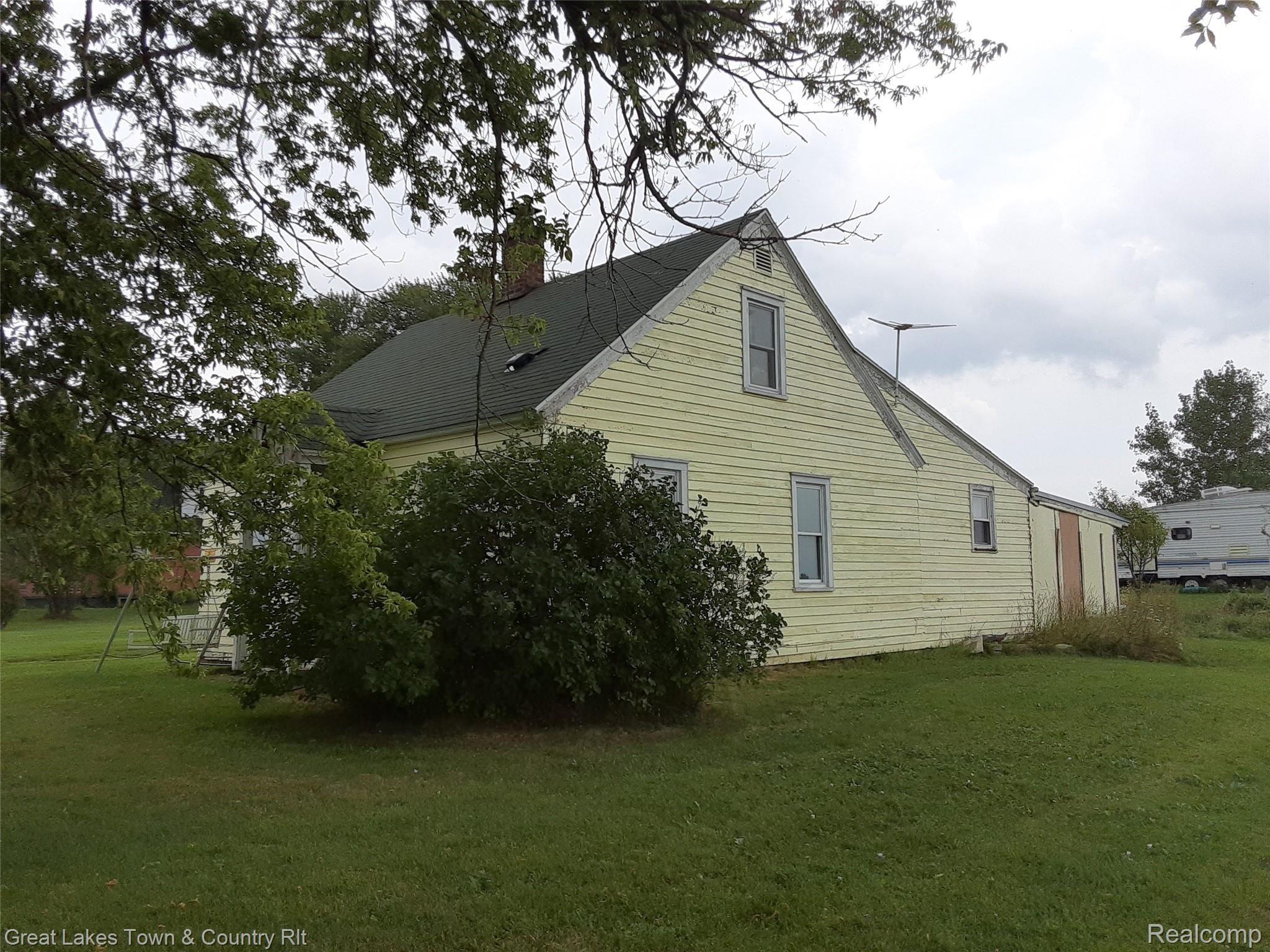 2215 West Marlette Road Marlette, MI 48453 - Photo 3 of 6 20200901_172752.jpg