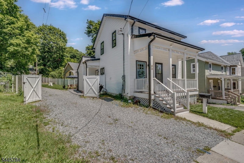75 High Street Newton, NJ 07860 - Photo 2 of 27