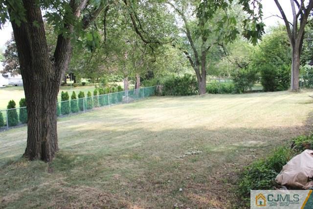 20 Pearl Road East Brunswick, NJ 08816 - Photo 23 of 24 Gallery Image 23