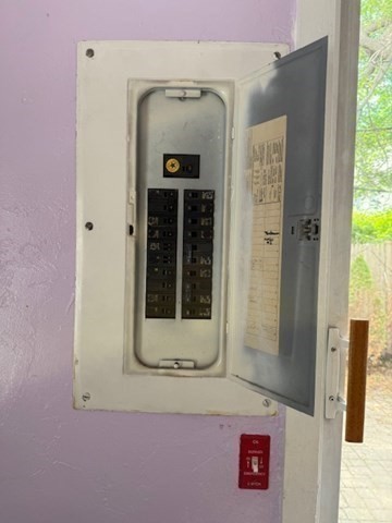 10 Byron Street Worcester, MA 01605 - Photo 27 of 33