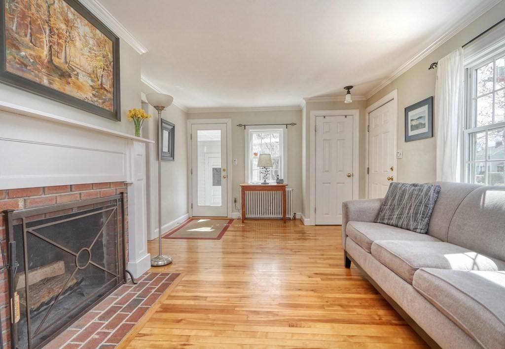 115 Greenacre Road Westwood, MA 02090 - Photo 3 of 22 Gallery Image 3