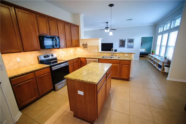 $325,000 | 7509 Exeter, Corpus Christi, TX 78414