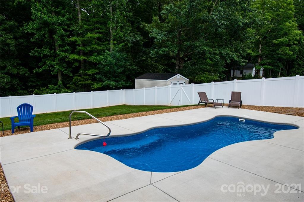 1732 Furnace Road Lincolnton, NC 28092 - Photo 6 of 24 Gallery Image 6