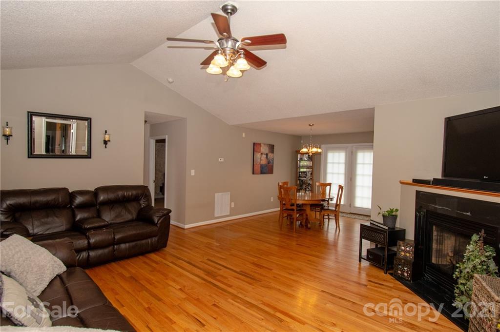 1732 Furnace Road Lincolnton, NC 28092 - Photo 9 of 24 Gallery Image 9
