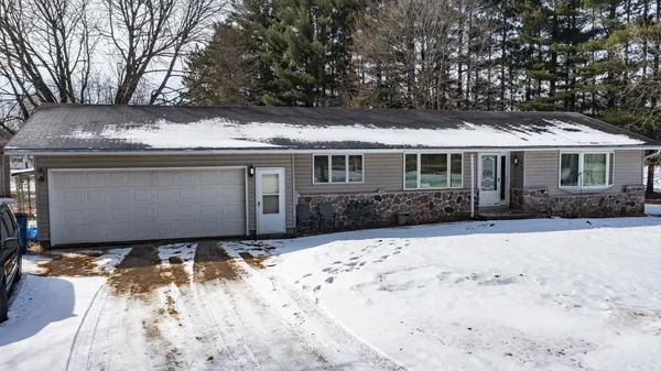 $289,900 | W7701 Cloverleaf Lake Road, Clintonville, WI 54929